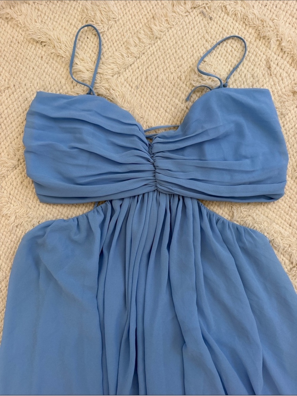 Delfi Collective Eli Feather Trim Gown - Picture 5 of 6
